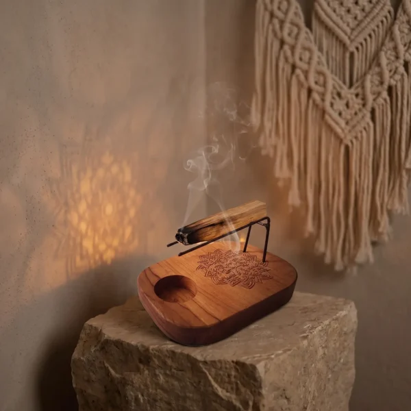 Palo santo houder van teakhout, mandala